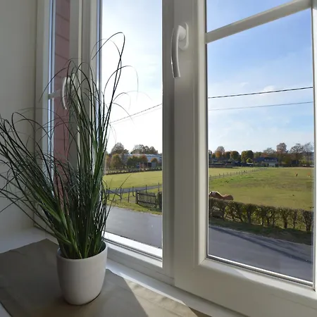 Charming Fens Family Home, Cleaning Included بيت للعطل وايمس
