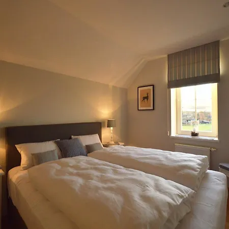 بيت للعطل Charming Fens Family Home, Cleaning Included *